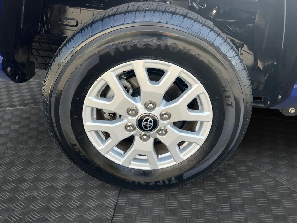 2024 Toyota Tacoma SR5