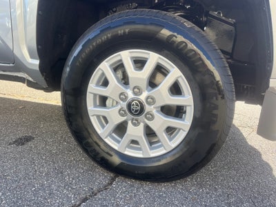 2025 Toyota Tacoma SR5