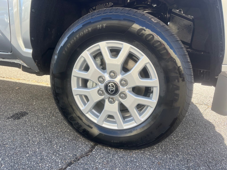 2025 Toyota Tacoma SR5