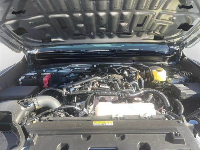 2025 Toyota TACOMA SR5 SR5