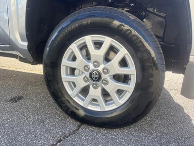 2025 Toyota TACOMA SR5 SR5