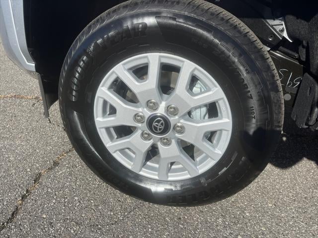 2025 Toyota TACOMA SR5 SR5