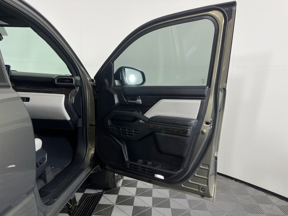 2025 Toyota Tacoma i-FORCE MAX Limited Hybrid