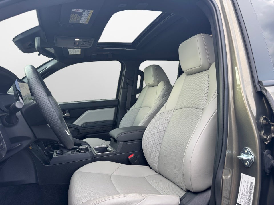 2025 Toyota Tacoma i-FORCE MAX Limited Hybrid