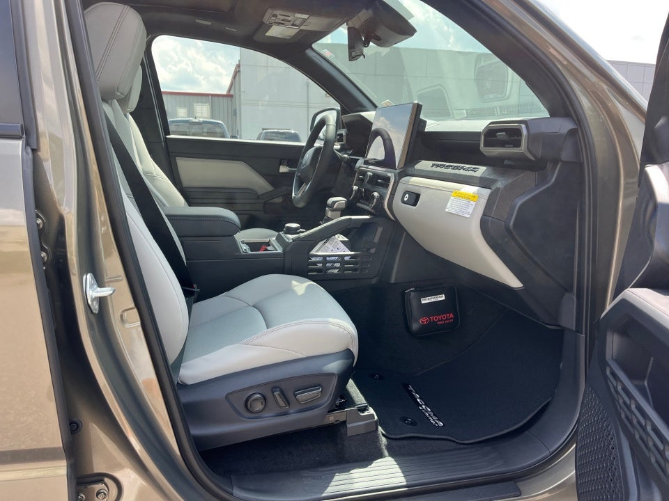 2026 Toyota Tacoma i-FORCE MAX Limited i-FORCE MAX