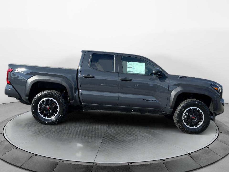 2026 Toyota Tacoma i-FORCE MAX TRD Off-Road i-FORCE MAX
