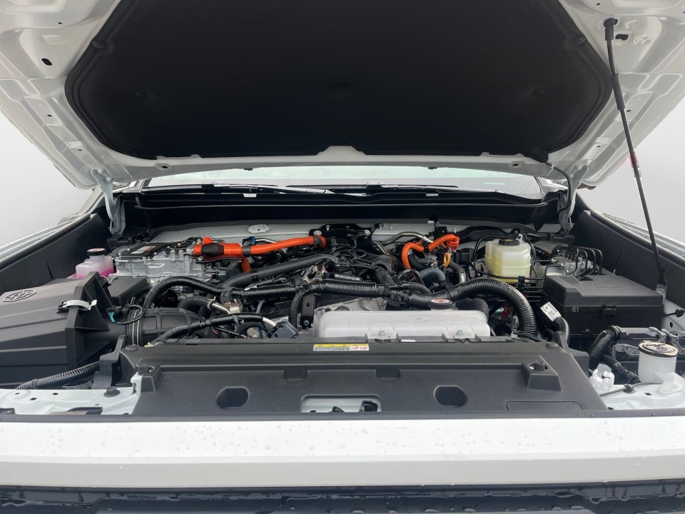 2026 Toyota Tacoma i-FORCE MAX Trailhunter