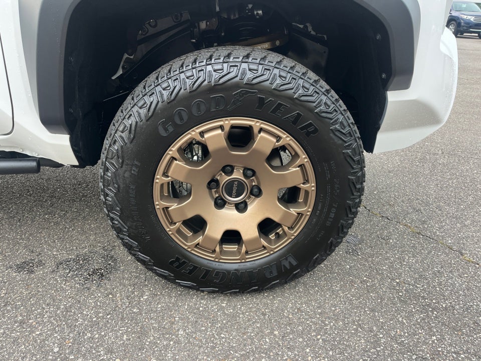 2026 Toyota Tacoma i-FORCE MAX Trailhunter