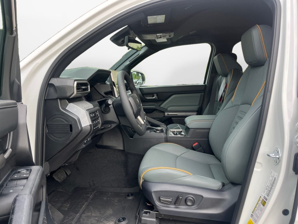 2026 Toyota Tacoma i-FORCE MAX Trailhunter