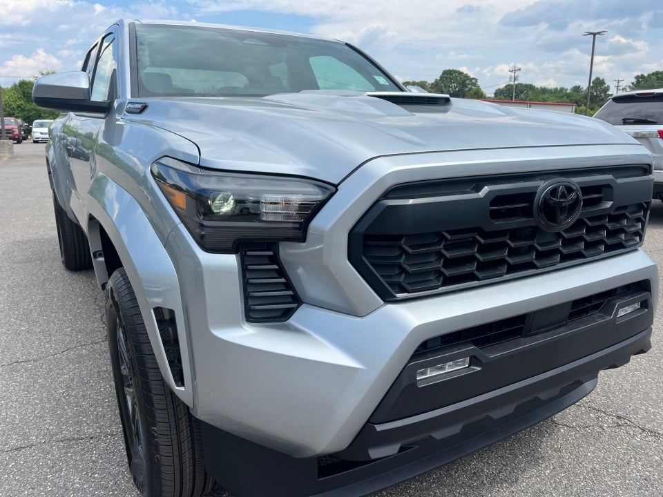 2026 Toyota Tacoma i-FORCE MAX TRD Sport i-FORCE MAX