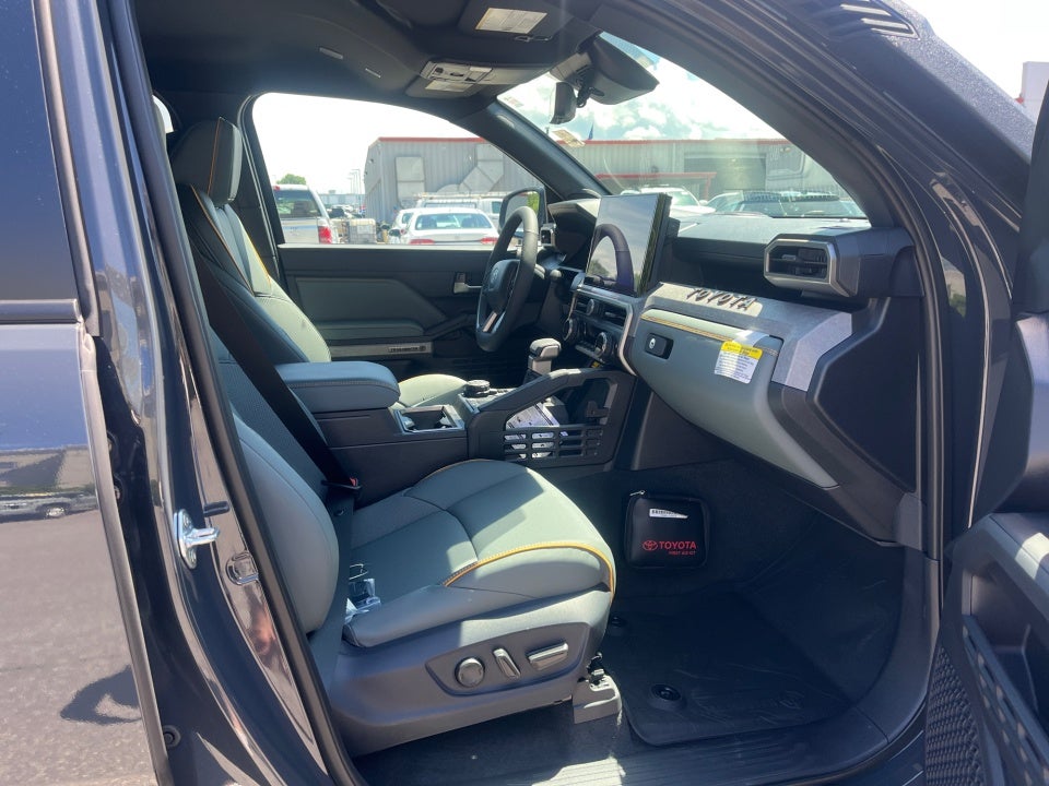 2026 Toyota Tacoma i-FORCE MAX Trailhunter