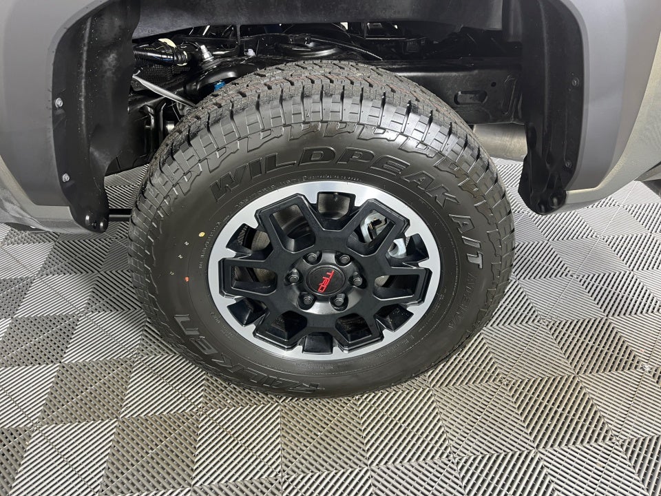 2025 Toyota Tacoma i-FORCE MAX TRD Off-Road i-FORCE MAX