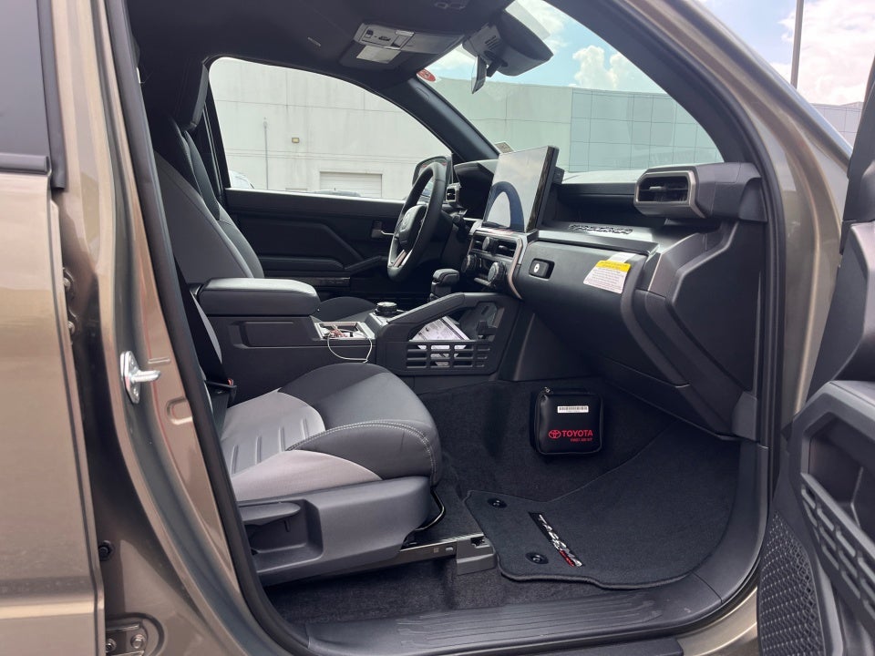 2026 Toyota Tacoma i-FORCE MAX TRD Off-Road i-FORCE MAX