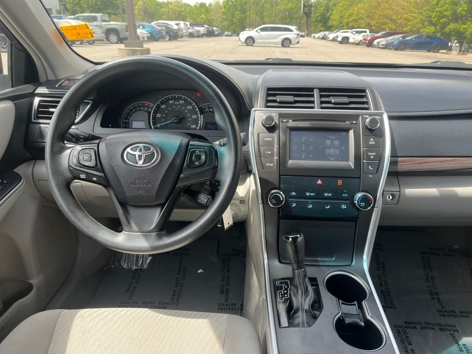 2015 Toyota CAMRY LE