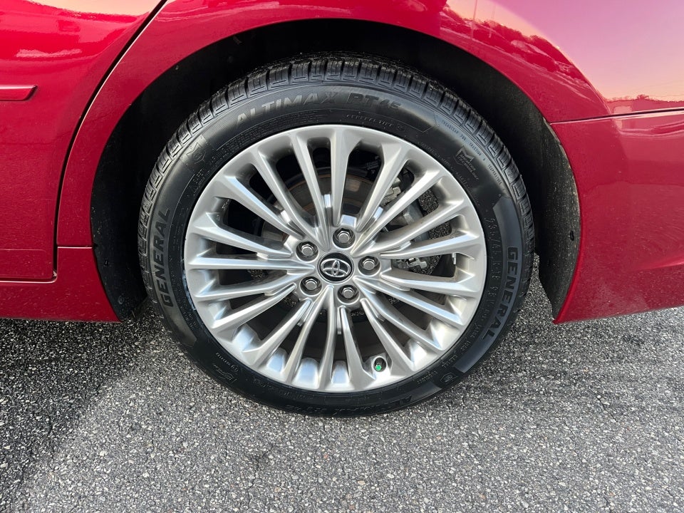 2020 Toyota AVALON Limited