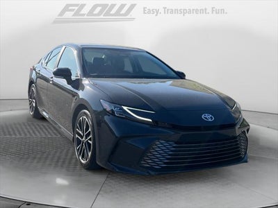 2025 Toyota CAMRY XLE
