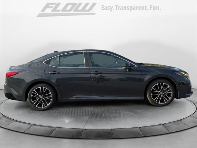 2025 Toyota CAMRY XLE