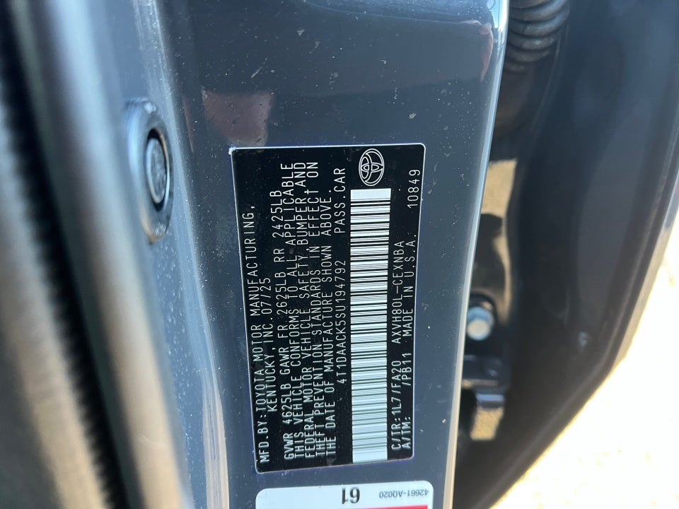 2025 Toyota CAMRY LE