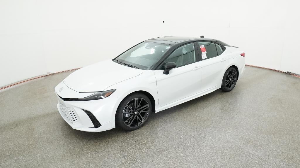 2026 Toyota Camry XSE Hybrid's photo