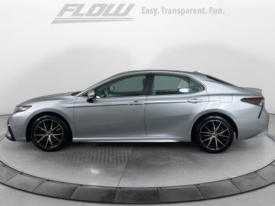 2022 Toyota CAMRY SE