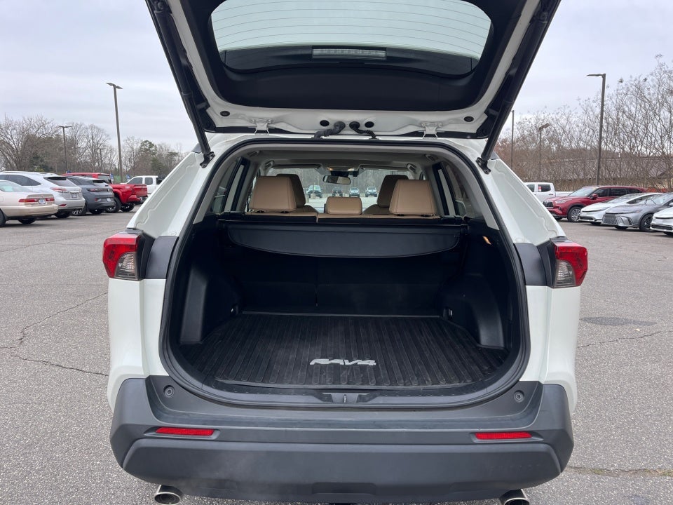 2021 Toyota RAV4 HYBRID XLE Premium