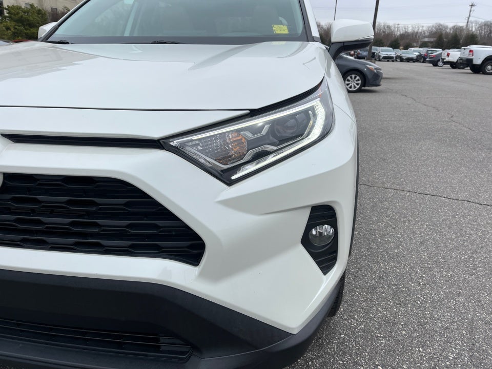 2021 Toyota RAV4 HYBRID XLE Premium