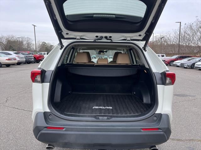 2021 Toyota RAV4 HYBRID XLE Premium