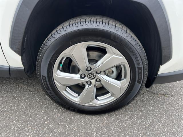 2021 Toyota RAV4 HYBRID XLE Premium