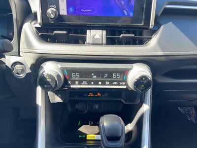 2024 Toyota RAV4 Hybrid Hybrid XLE