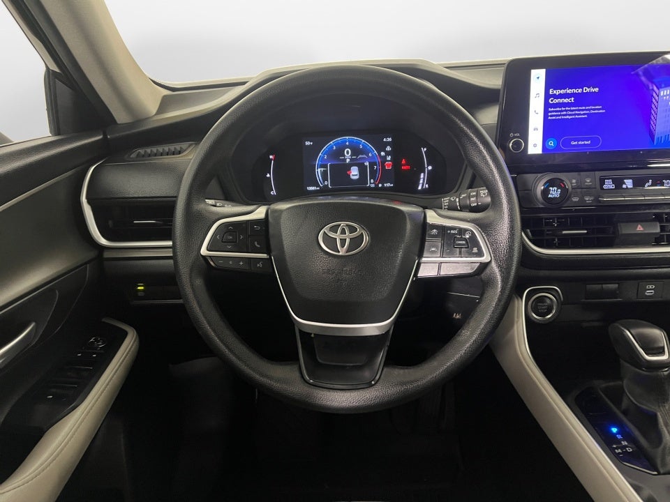 2025 Toyota GRAND HIGHLANDER LE