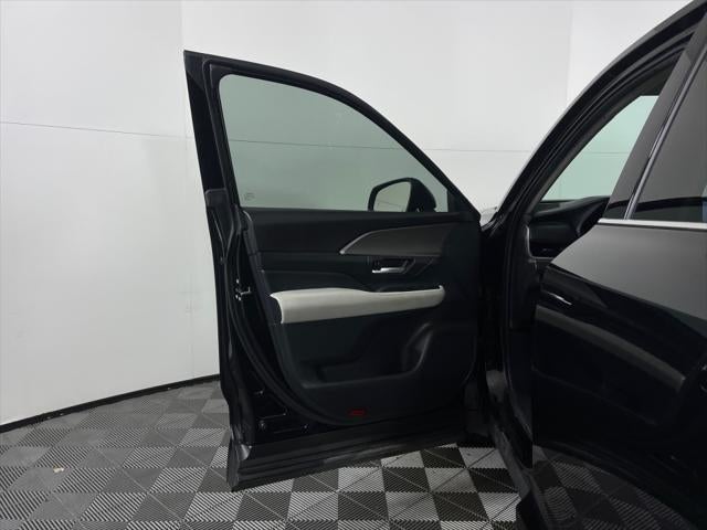 2025 Toyota GRAND HIGHLANDER LE