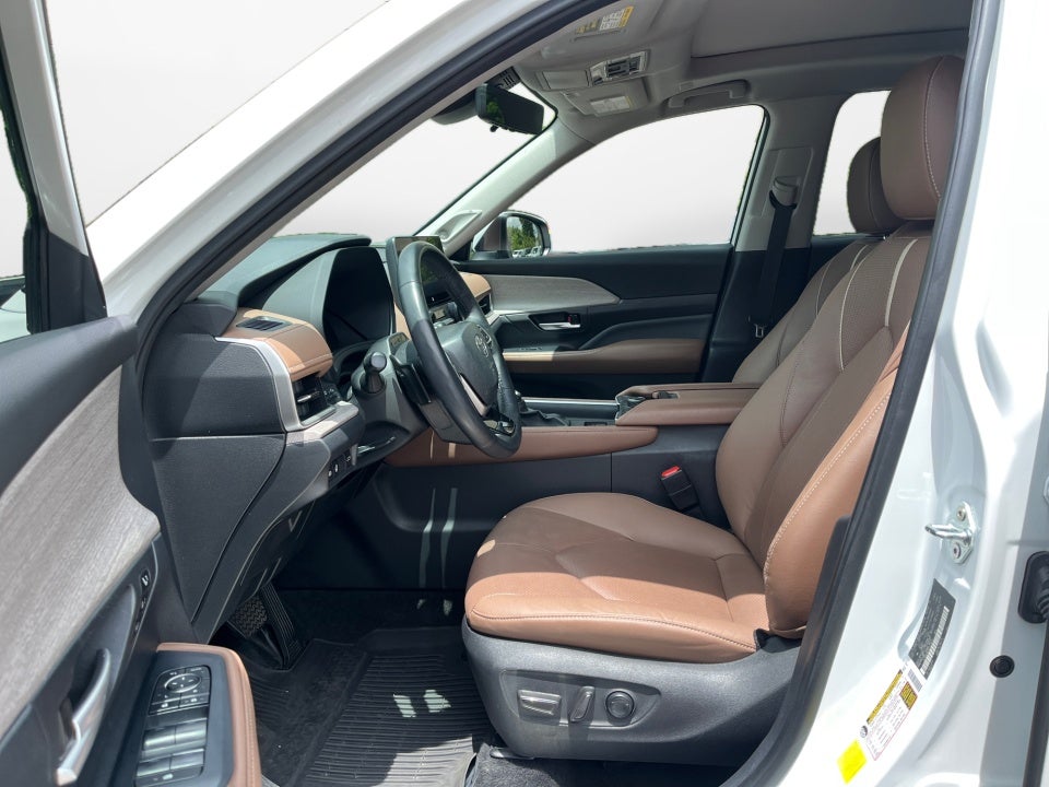 2024 Toyota Grand Highlander Platinum
