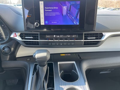 2025 Toyota Sienna LE