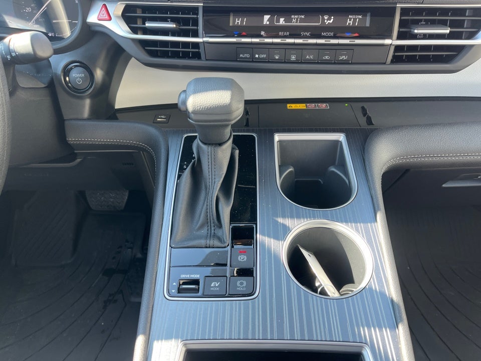 2025 Toyota Sienna LE