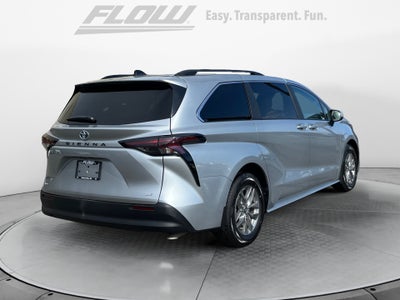 2025 Toyota Sienna LE