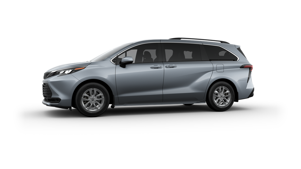 2025 Toyota Sienna LE