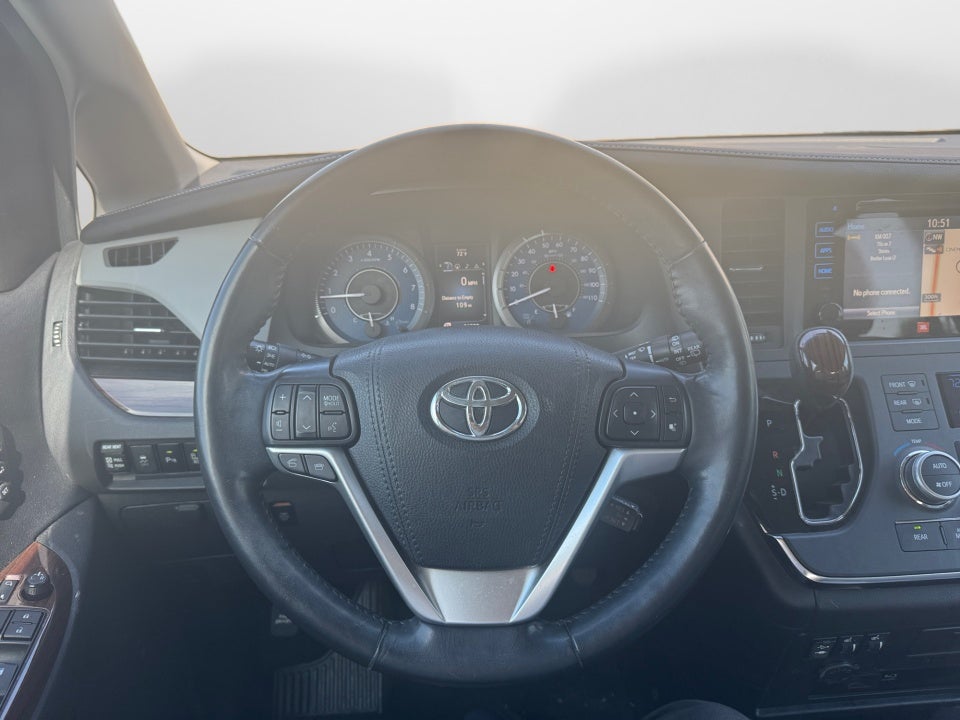 2017 Toyota Sienna Limited Premium