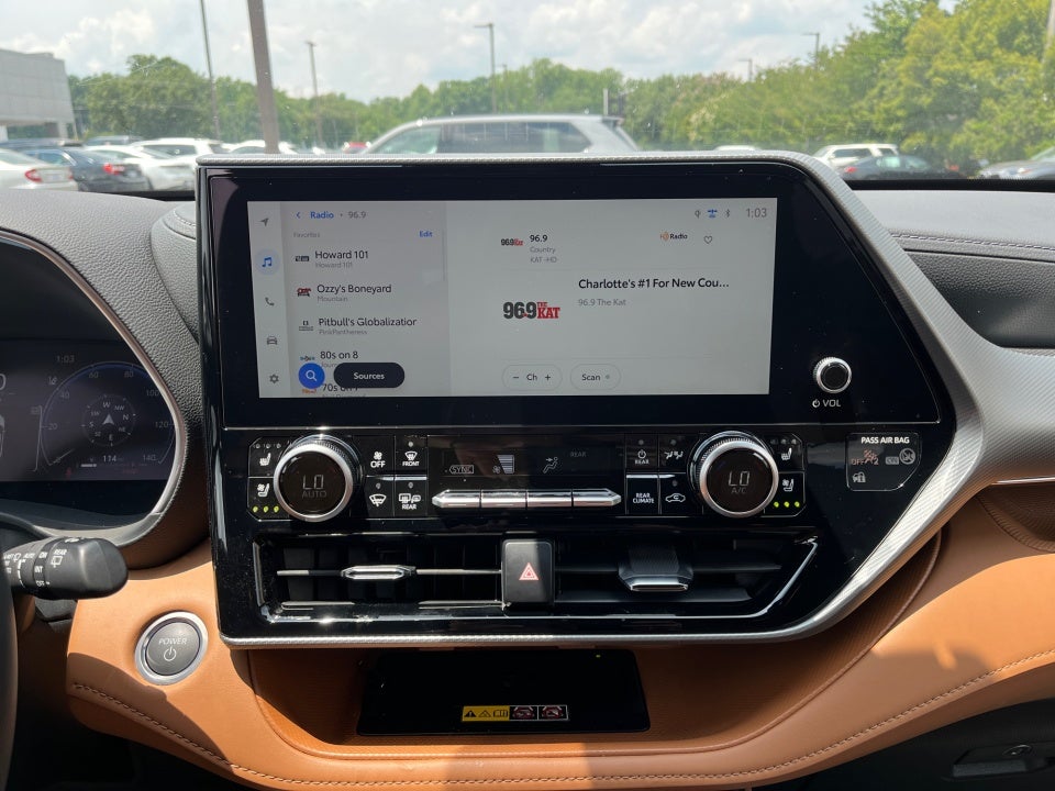2026 Toyota Highlander Hybrid Hybrid Platinum