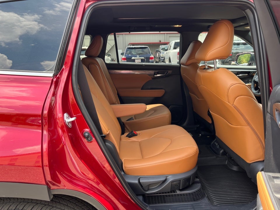 2026 Toyota Highlander Hybrid Hybrid Platinum