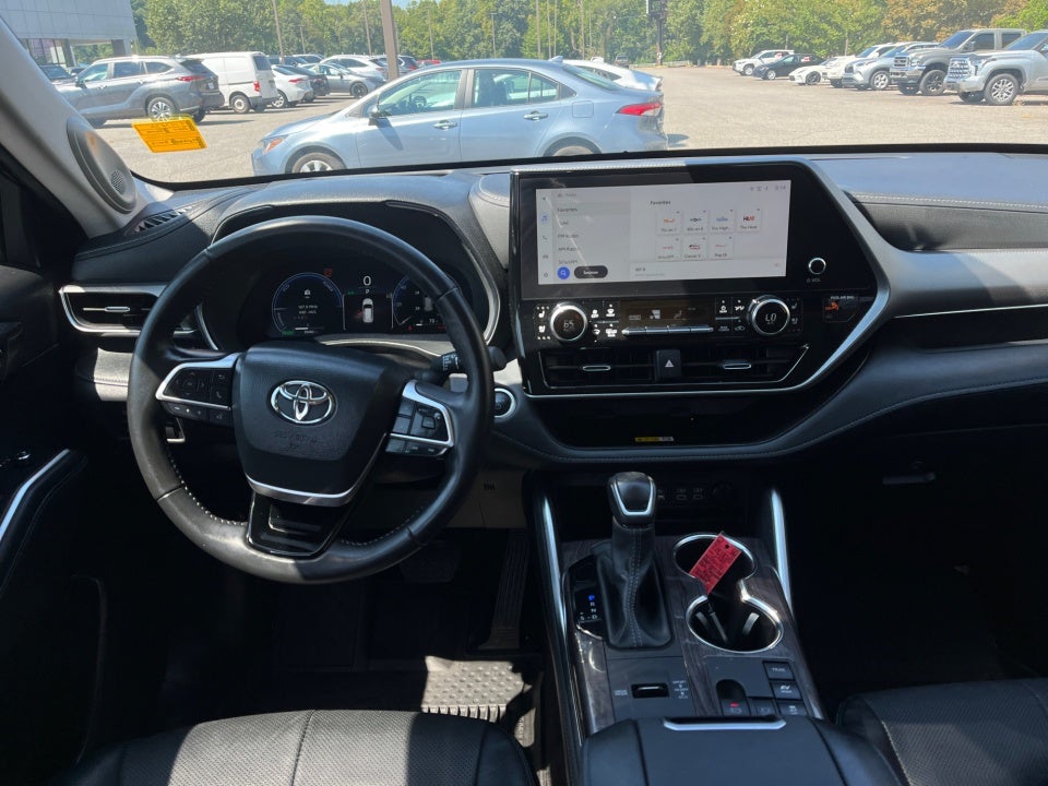 2024 Toyota Highlander Hybrid Hybrid Platinum