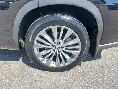 2024 Toyota Highlander Hybrid Hybrid Platinum