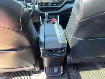 2024 Toyota Highlander Hybrid Hybrid Platinum