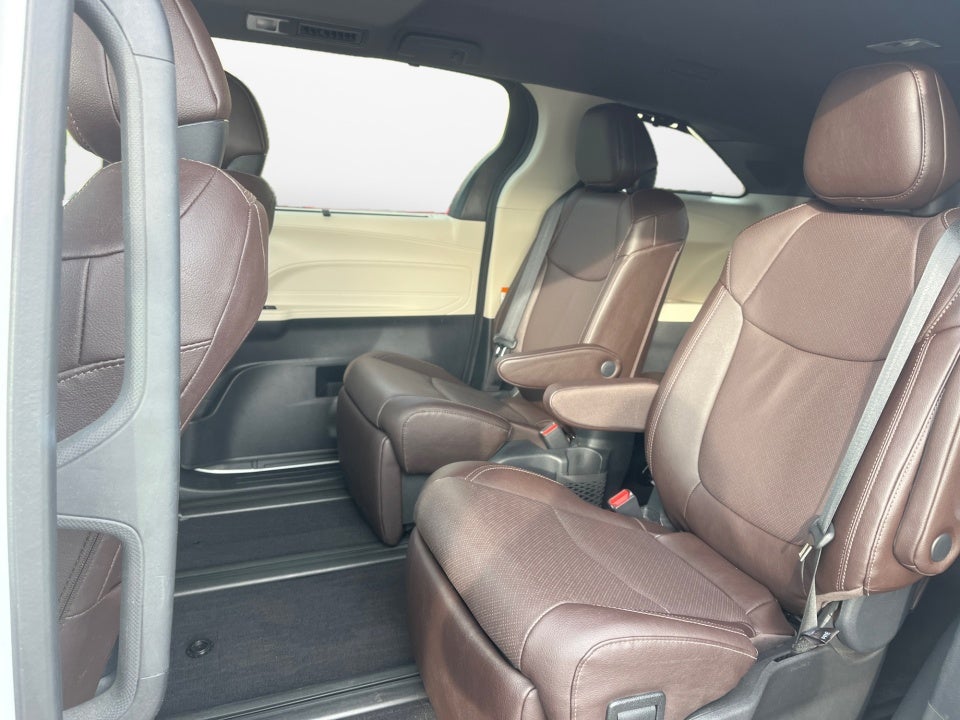 2023 Toyota SIENNA PLATINUM Platinum