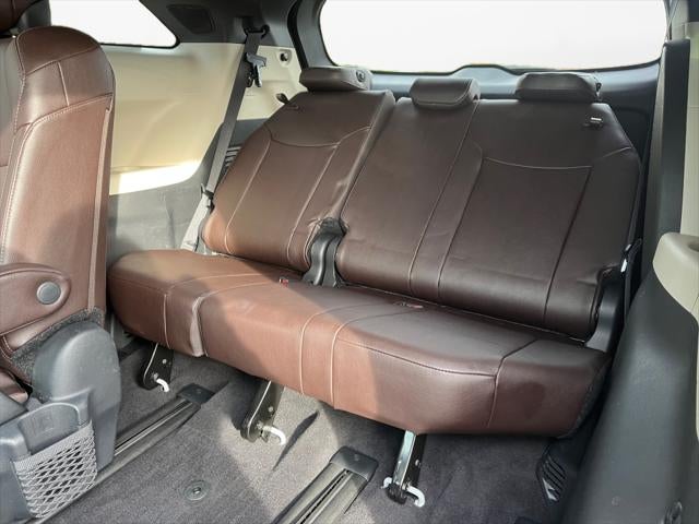 2023 Toyota SIENNA PLATINUM Platinum