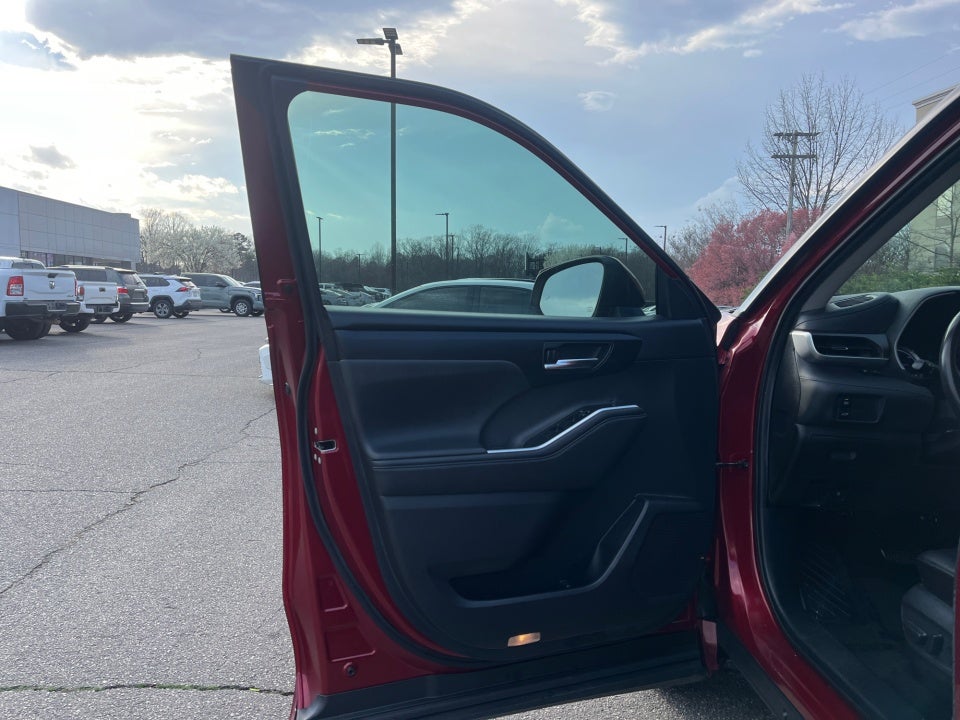 2021 Toyota HIGHLANDER HYBRD Hybrid XLE