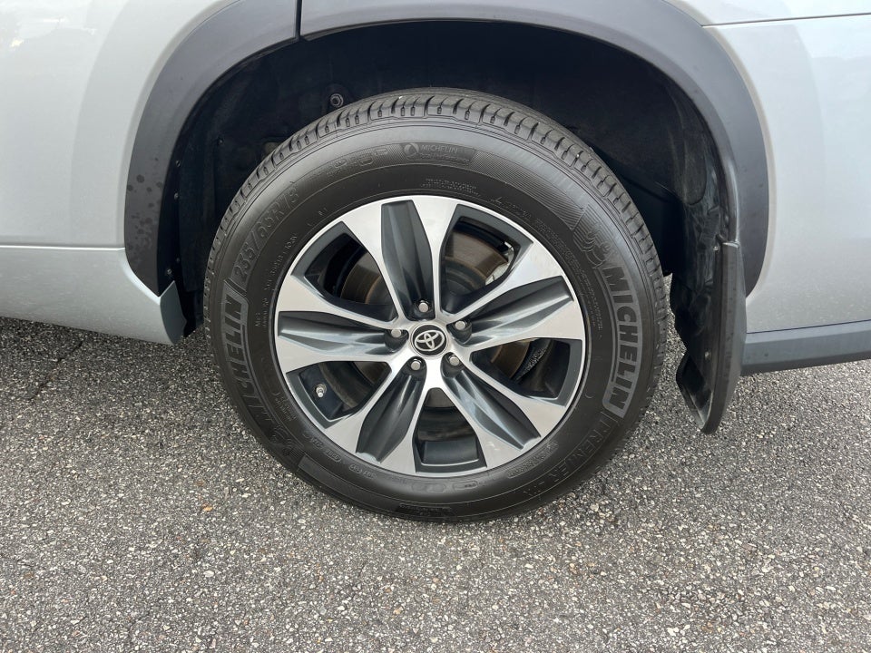2022 Toyota Highlander Hybrid Hybrid XLE