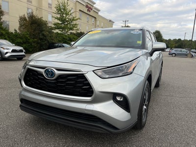 2022 Toyota Highlander Hybrid Hybrid XLE