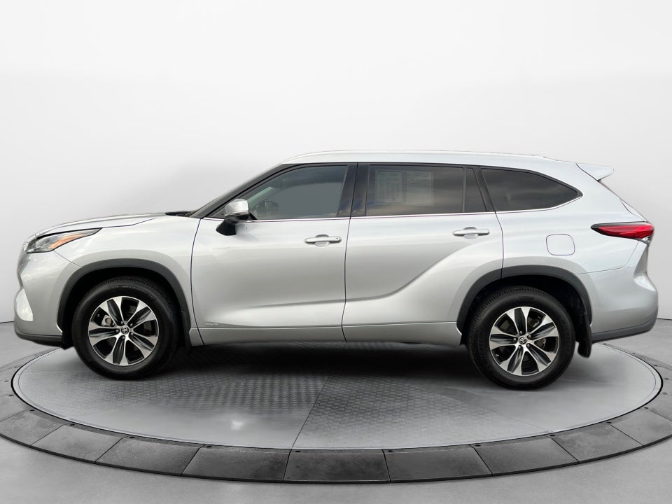 2022 Toyota Highlander Hybrid Hybrid XLE