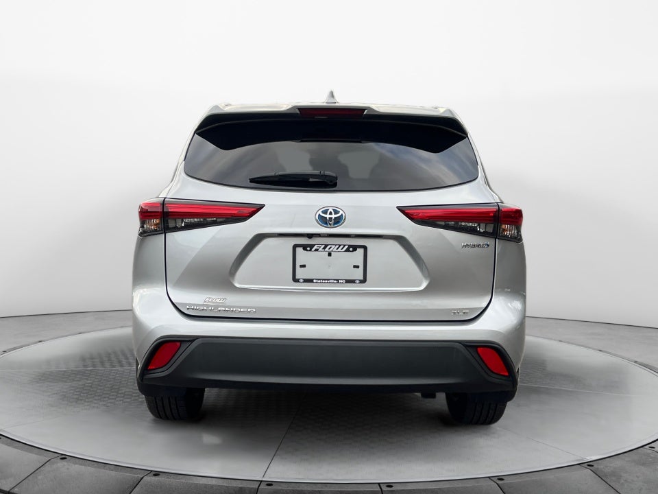 2022 Toyota Highlander Hybrid Hybrid XLE