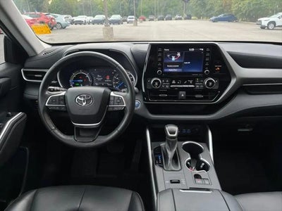 2022 Toyota Highlander Hybrid Hybrid XLE